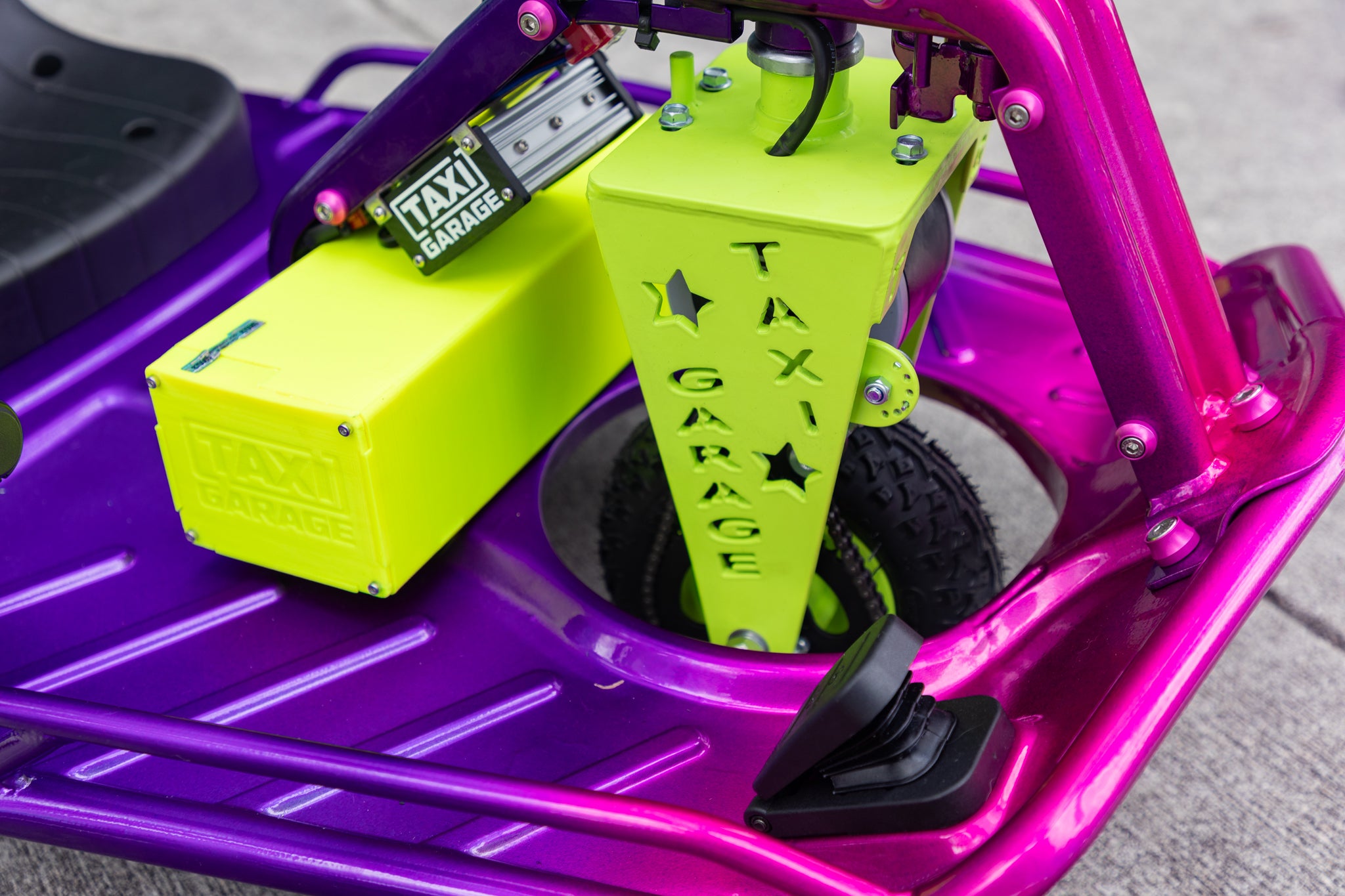 Stage 4 Taxi Garage Crazy Cart Gradient Fade INVENTORY